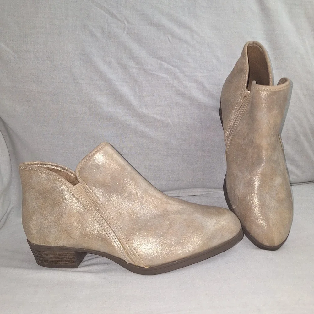 Y2K Boho Bohemian Whimsigoth Fairycore Retro Time and Tru Metallic Ankle Booties